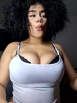 Snapshot of Yerystar chatting on November 25, 11:27 pm Yerystar online show from November 25, 11:27 pm