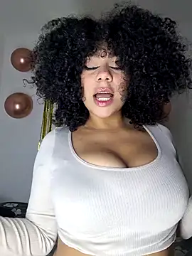 Snapshot of Yerystar chatting on November 22, 9:24 pm Yerystar online show from November 22, 9:24 pm