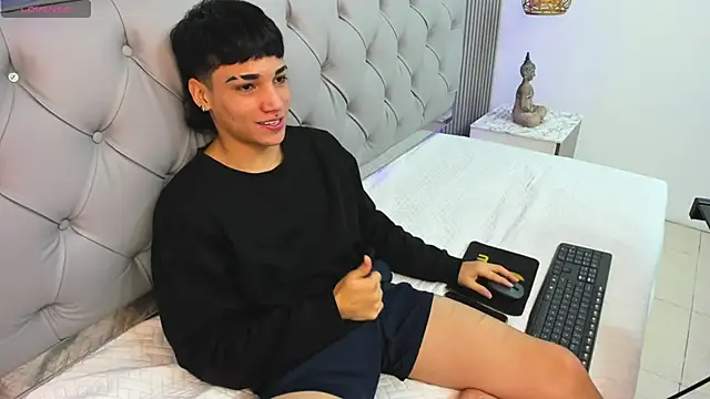 SamBlack  online show from September 21, 2:00 pm