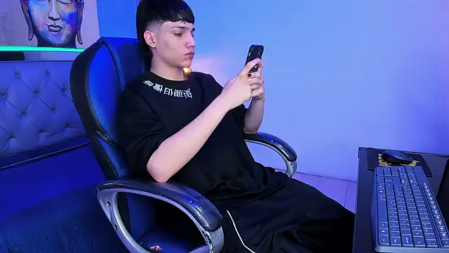 Snapshot of SamBlack_ chatting on July 17, 1:41 pm SamBlack online show from July 17, 1:41 pm