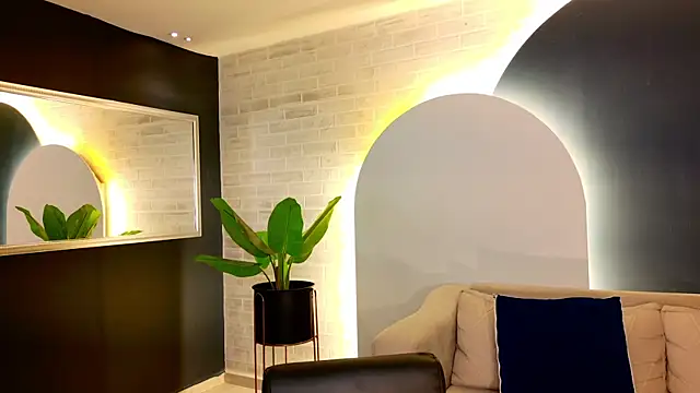 AgathaKondo  online show from November 6, 9:19 pm