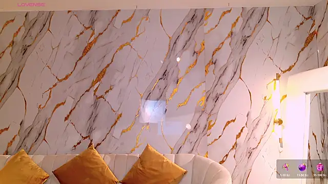 AgathaKondo  online show from October 26, 8:31 pm