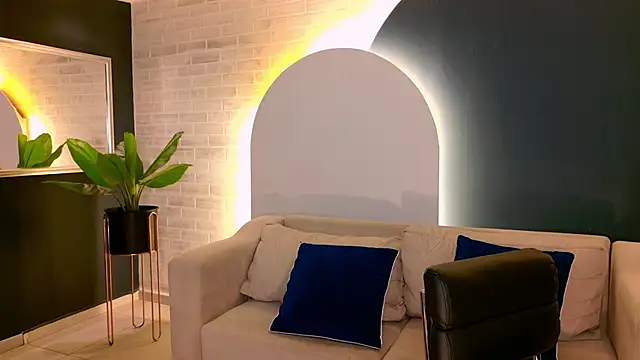 AgathaKondo  online show from November 14, 8:56 pm