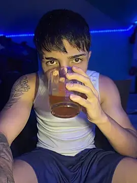 Snapshot of pabonsito chatting on June 23, 1:58 am pabonsito online show from June 23, 1:58 am