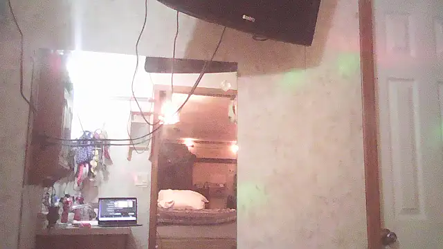 BonnienClyde5421 online show from February 8, 3:15 am