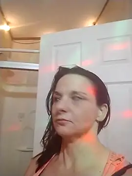 BonnienClyde5421 online show from February 7, 5:04 am