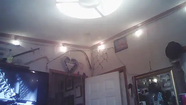 BonnienClyde5421 online show from February 9, 12:19 am