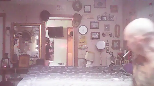 BonnienClyde5421 online show from February 25, 7:25 pm