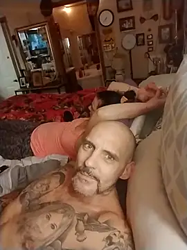 BonnienClyde5421 online show from March 3, 12:39 am