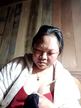 Snapshot of MaySweetb chatting on November 2, 1:16 pm MaySweetb online show from November 2, 1:16 pm