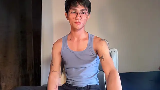 Snapshot of Angel_bunny2 chatting on November 18, 3:32 am Angel bunny2 online show from November 18, 3:32 am