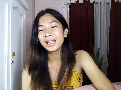Snapshot of Asian_PrettyAle chatting on October 5, 4:31 pm Asian PrettyAle online show from October 5, 4:31 pm