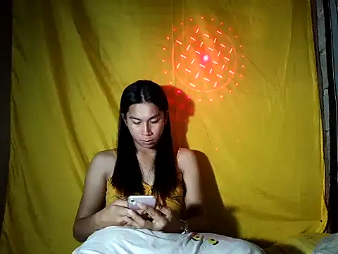 Snapshot of Asian_PrettyAle chatting on June 15, 11:32 am Asian PrettyAle online show from June 15, 11:32 am