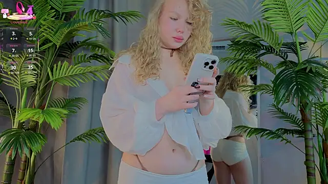 emilyshepar d online show from November 18, 2:49 am