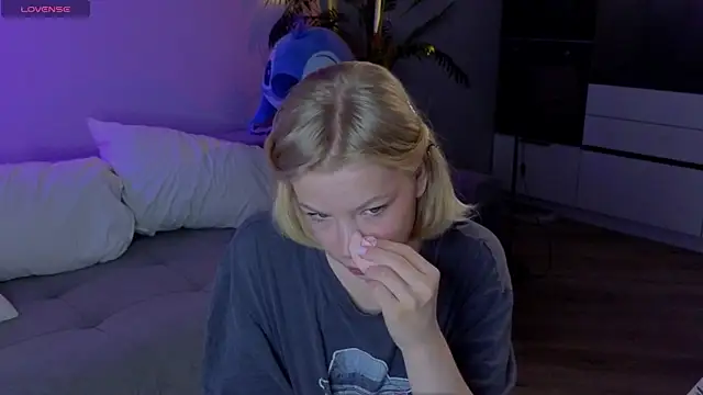 emilyshepar d online show from July 10, 1:49 am