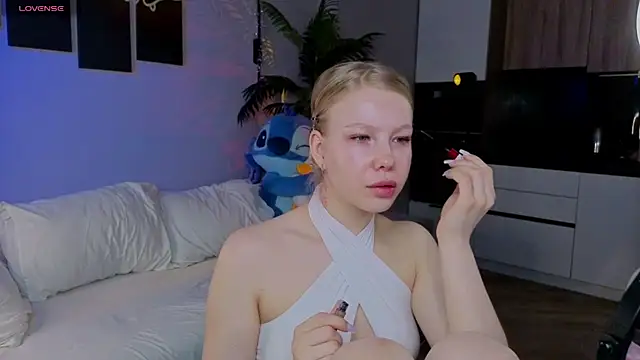 emilyshepar d online show from June 5, 2:49 am