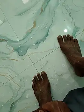 RAYI Queen 4 online show from February 14, 3:40 am