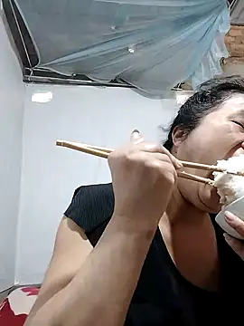 BigAss-69 online show from May 18, 5:23 am