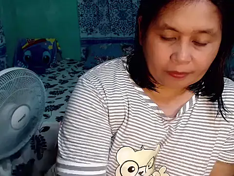 Snapshot of lovelable_smile chatting on June 16, 2:39 pm lovelable smile online show from June 16, 2:39 pm