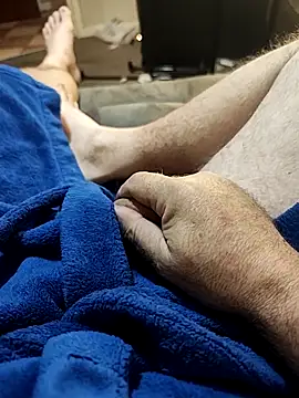 hubbyfun19 online show from March 17, 4:37 am