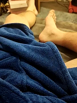 hubbyfun19 online show from December 17, 3:00 am