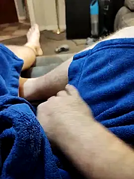 hubbyfun19 online show from March 12, 5:55 am