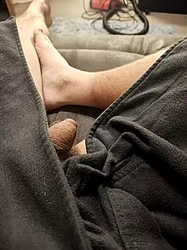 hubbyfun19 online show from November 4, 6:06 am