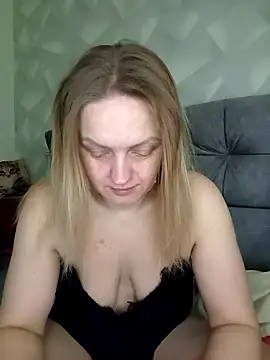 Snapshot of Ami_Foxy chatting on May 10, 6:06 am Ami Foxy online show from May 10, 6:06 am