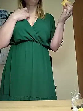 Snapshot of Ami_Foxy chatting on May 26, 5:05 am Ami Foxy online show from May 26, 5:05 am
