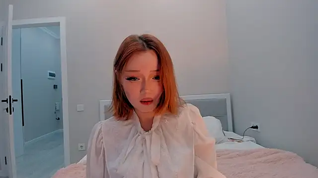 Snapshot of yuna_loon chatting on October 2, 5:05 pm yuna loon online show from October 2, 5:05 pm