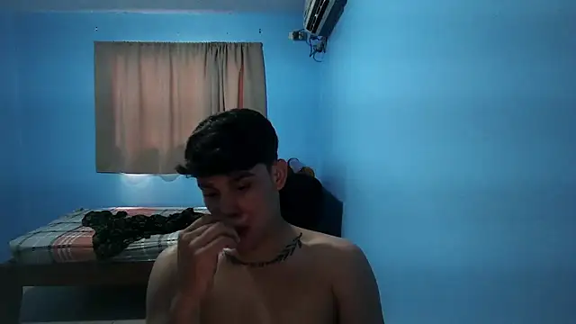 Snapshot of Jaket_lovers chatting on October 7, 7:26 pm Jaket lovers online show from October 7, 7:26 pm