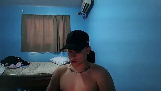 Snapshot of Jaket_lovers chatting on October 13, 6:42 pm Jaket lovers online show from October 13, 6:42 pm