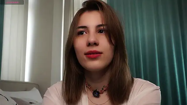 QueenieGitt online show from June 20, 2:27 am
