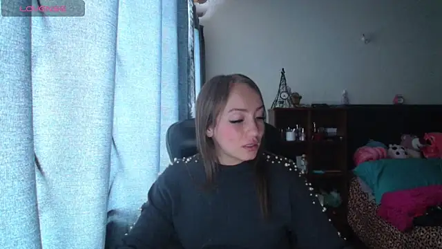 Snapshot of SexyBlondieY chatting on October 16, 8:17 pm SexyBlondieY online show from October 16, 8:17 pm