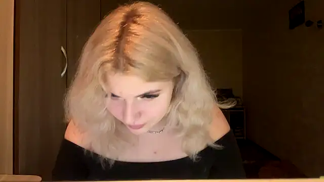 sunshinyflash online show from November 23, 5:12 pm