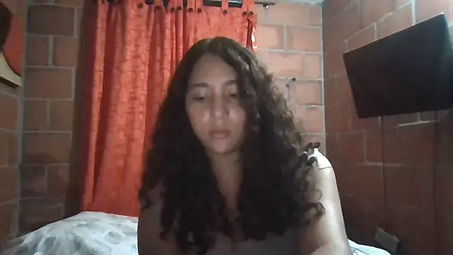 AnaisVelvet11 online show from October 17, 12:25 am