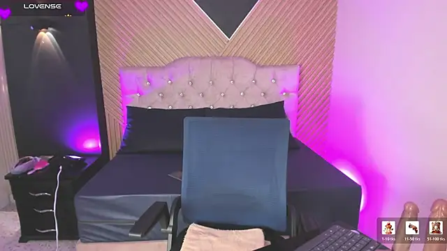 Nyx Moon online show from June 26, 9:53 pm