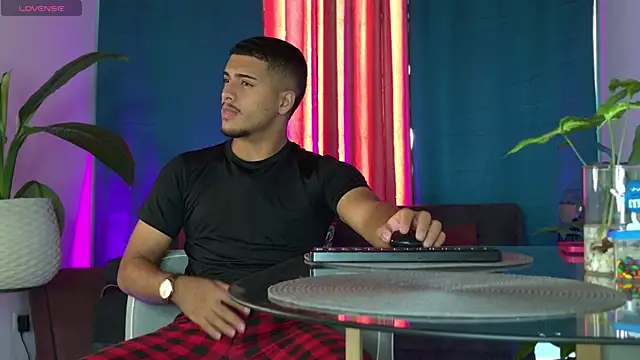 Snapshot of michel_g1 chatting on September 19, 2:10 pm michel g1 online show from September 19, 2:10 pm