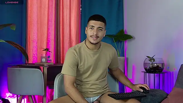 Snapshot of michel_g1 chatting on October 2, 5:38 pm michel g1 online show from October 2, 5:38 pm