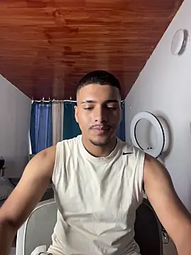 Snapshot of michel_g1 chatting on November 7, 10:03 pm michel g1 online show from November 7, 10:03 pm