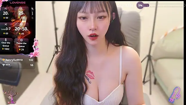 Yucheng  520 online show from April 12, 6:16 am