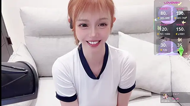 Snapshot of Yucheng__520 chatting on October 18, 12:40 pm Yucheng 520 online show from October 18, 12:40 pm