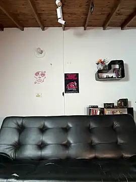 AlekBlake  online show from May 21, 3:37 am