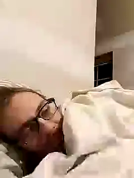 Snapshot of dandonn chatting on January 25, 3:30 am dandonn online show from January 25, 3:30 am