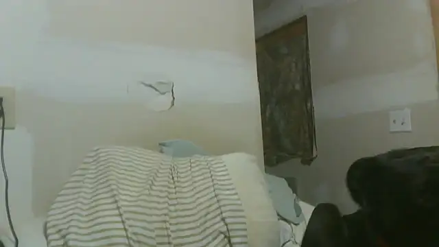 Snapshot of dandonn chatting on January 15, 11:41 pm dandonn online show from January 15, 11:41 pm