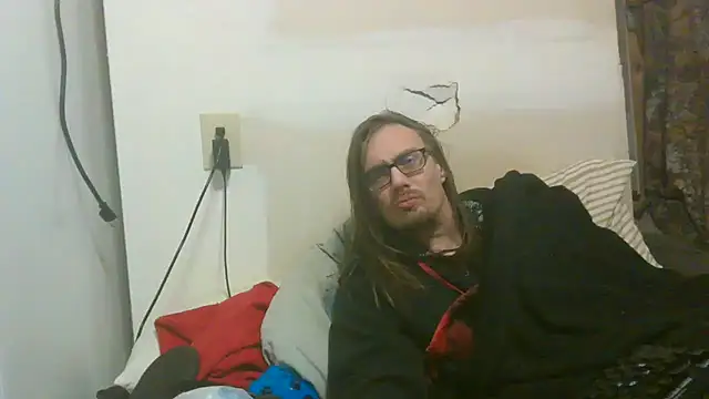 Snapshot of dandonn chatting on February 10, 11:09 am dandonn online show from February 10, 11:09 am