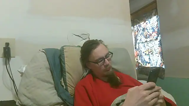 Snapshot of dandonn chatting on March 1, 6:19 pm dandonn online show from March 1, 6:19 pm