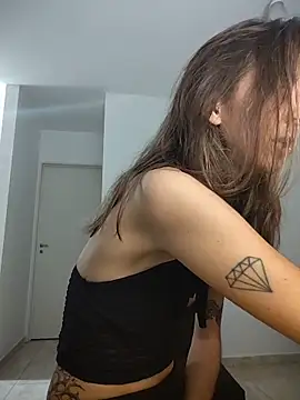 sweetsinxxx online show from March 31, 4:47 am