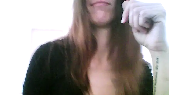 Snapshot of sweetsinxxx chatting on October 14, 5:35 pm sweetsinxxx online show from October 14, 5:35 pm