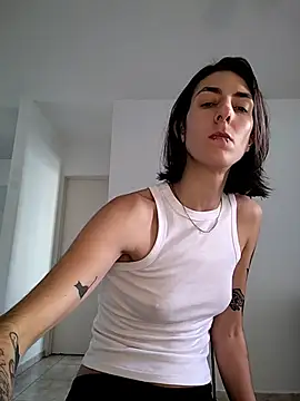 Snapshot of sweetsinxxx chatting on June 26, 7:20 pm sweetsinxxx online show from June 26, 7:20 pm